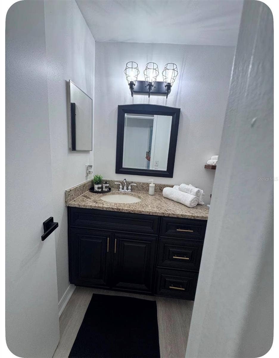 2026 BASIL, Orlando, FL 32837 bathroom