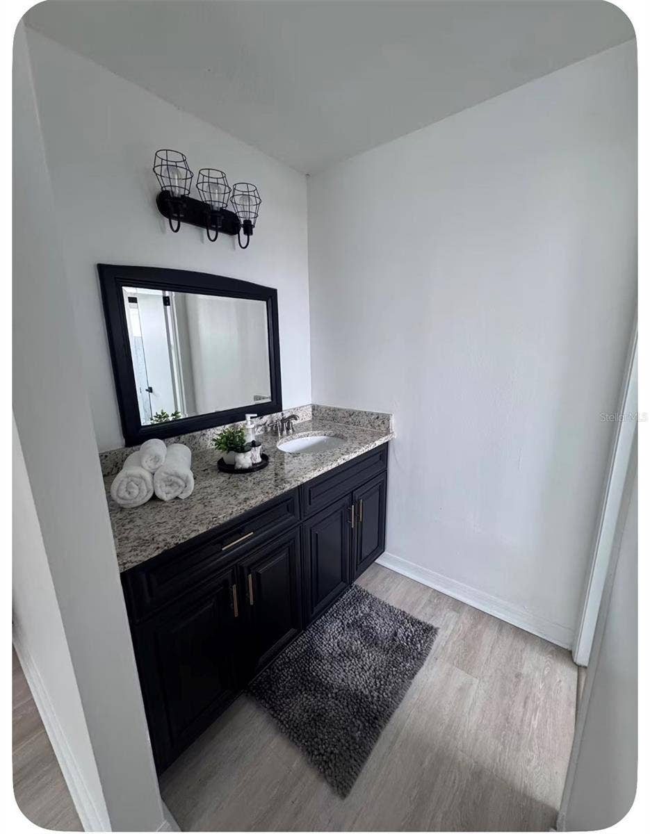 2026 BASIL, Orlando, FL 32837 master athroom