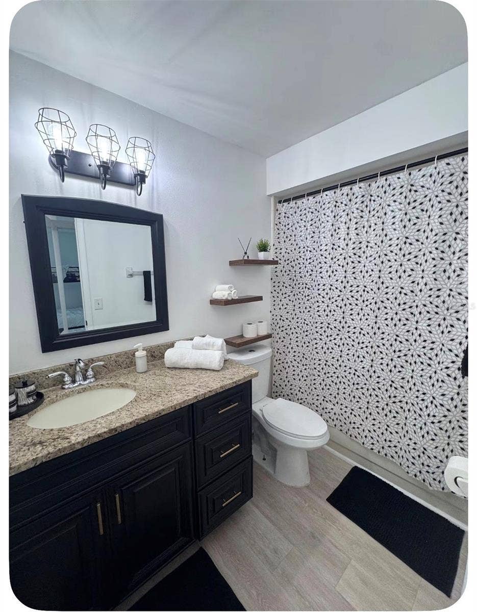2026 BASIL, Orlando, FL 32837 bathroom