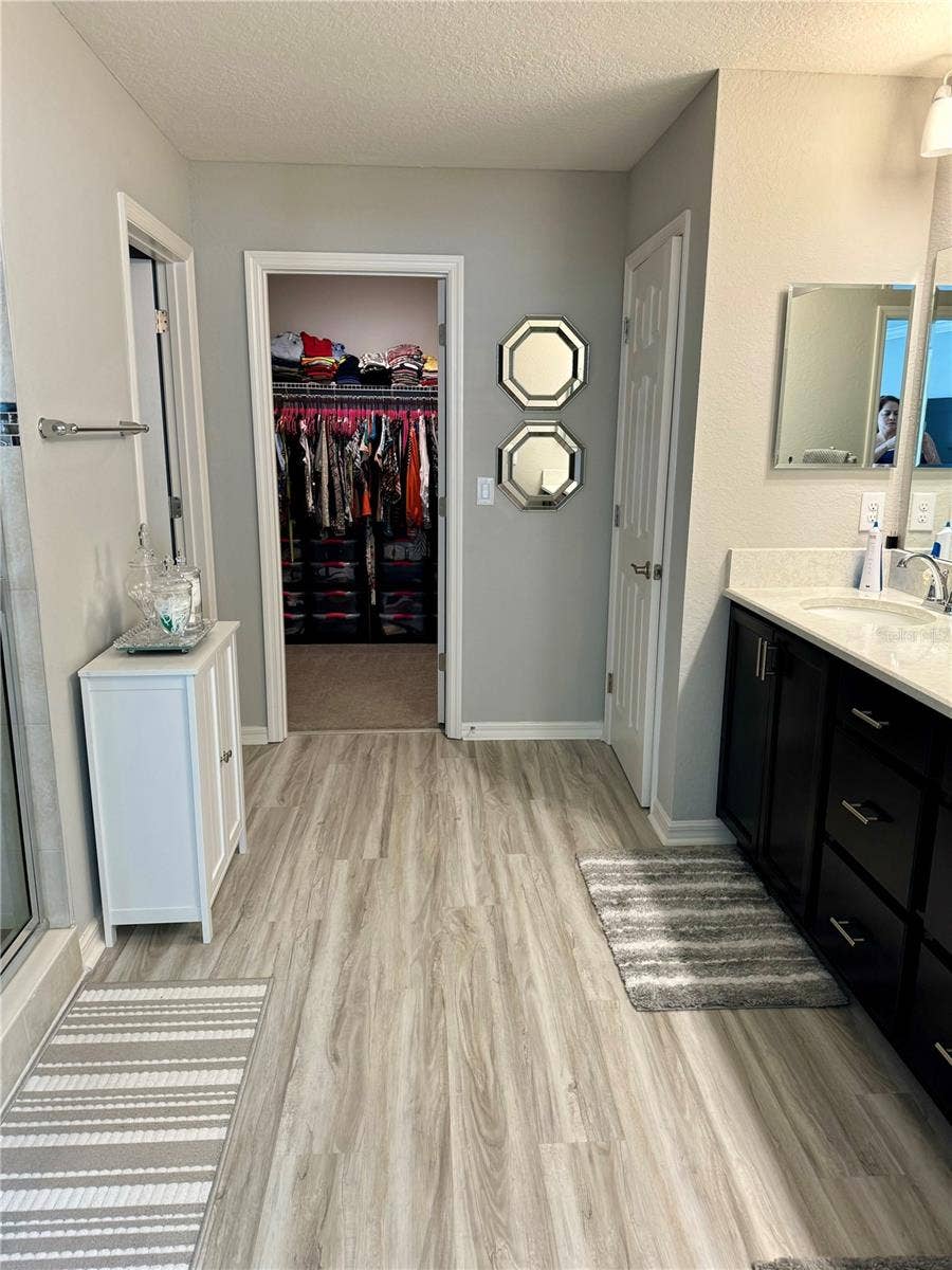2nd Floor Master Bathroom