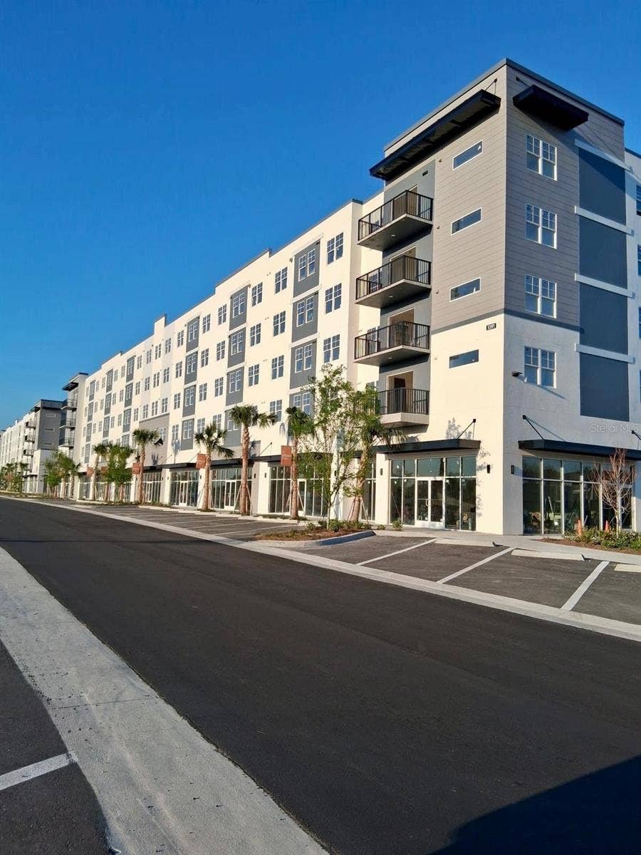 5563 MILLENIA BOULEVARD, #410, Orlando, FL 32839 5563 MILLENIA BOULEVARD, #410, Orlando, FL 32839