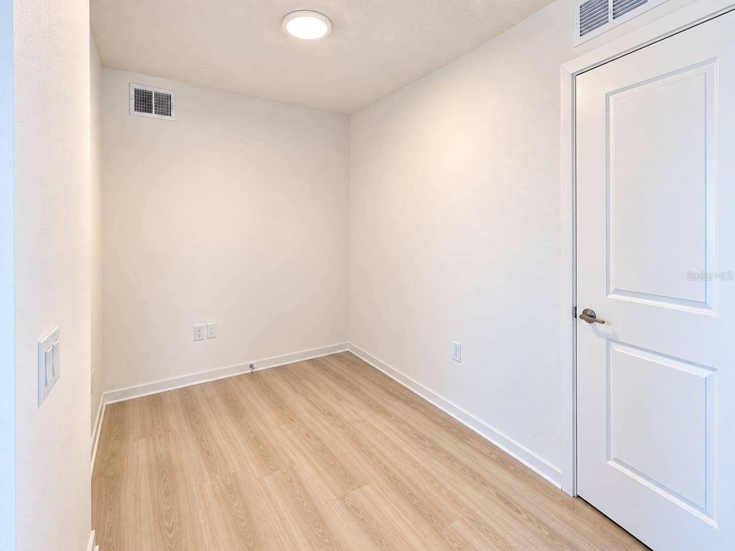 5563 MILLENIA BOULEVARD, #410, Orlando, FL 32839 5563 MILLENIA BOULEVARD, #410, Orlando, FL 32839