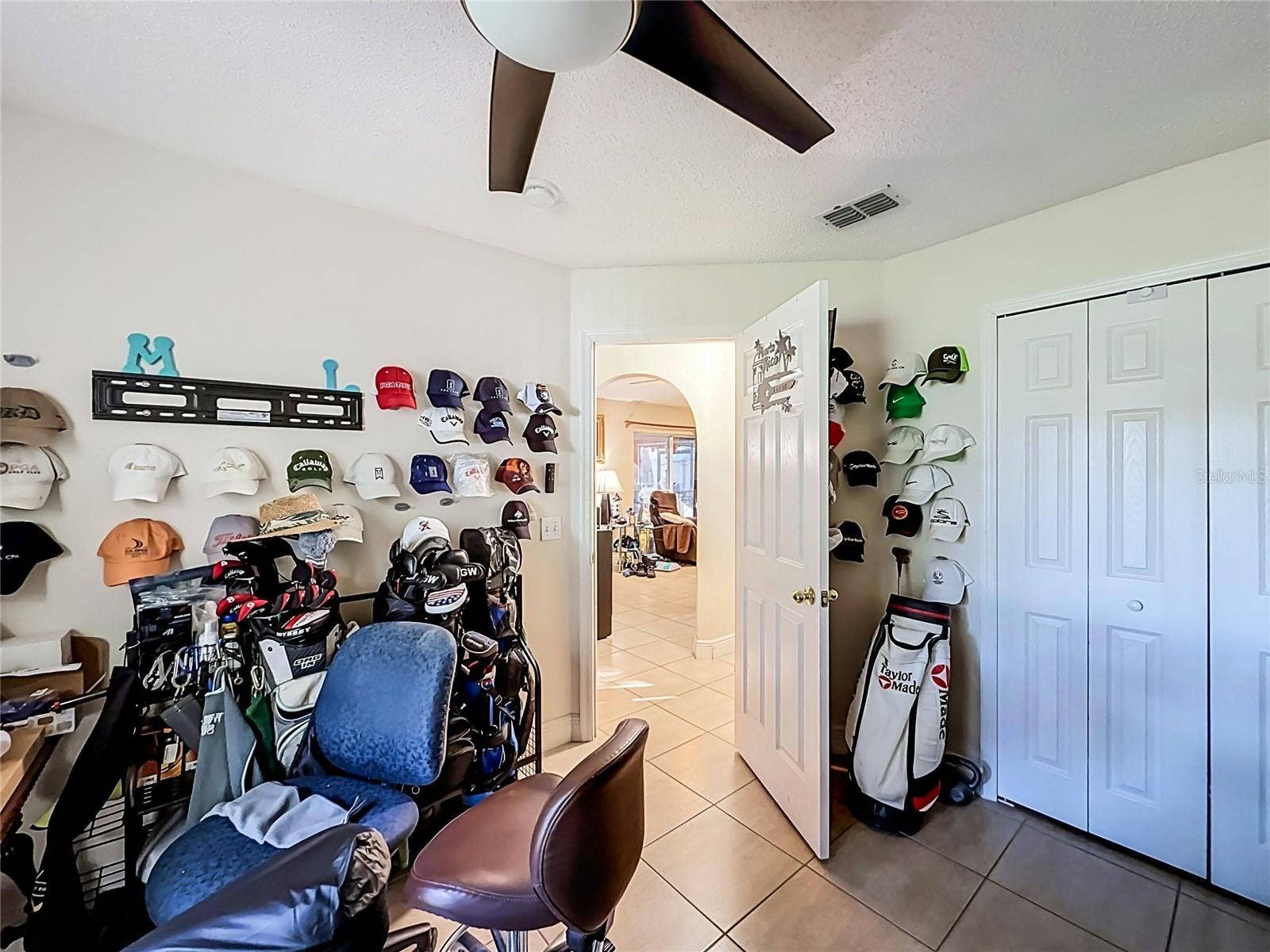 564 BRIMMING LAKE ROAD, Minneola, FL 34715 564 BRIMMING LAKE ROAD, Minneola, FL 34715