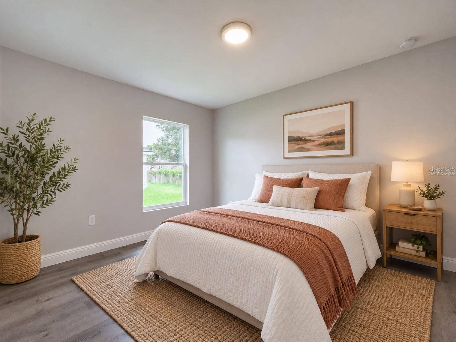1130 CENTRAL PARKWAY, Deland, FL 32724 Virtually staged