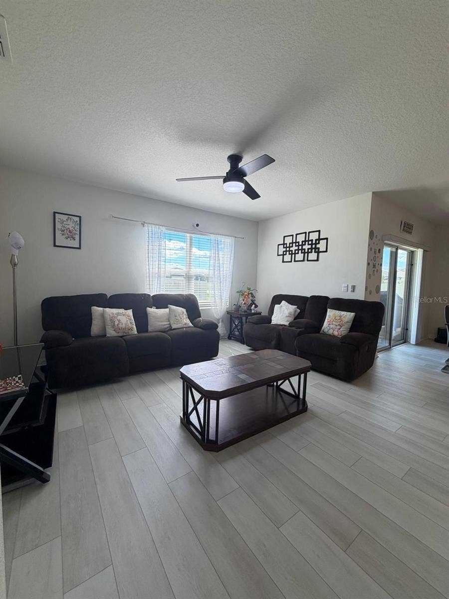332 AUBURN GROVE CROSSING, Auburndale, FL 33823 332 AUBURN GROVE CROSSING, Auburndale, FL 33823