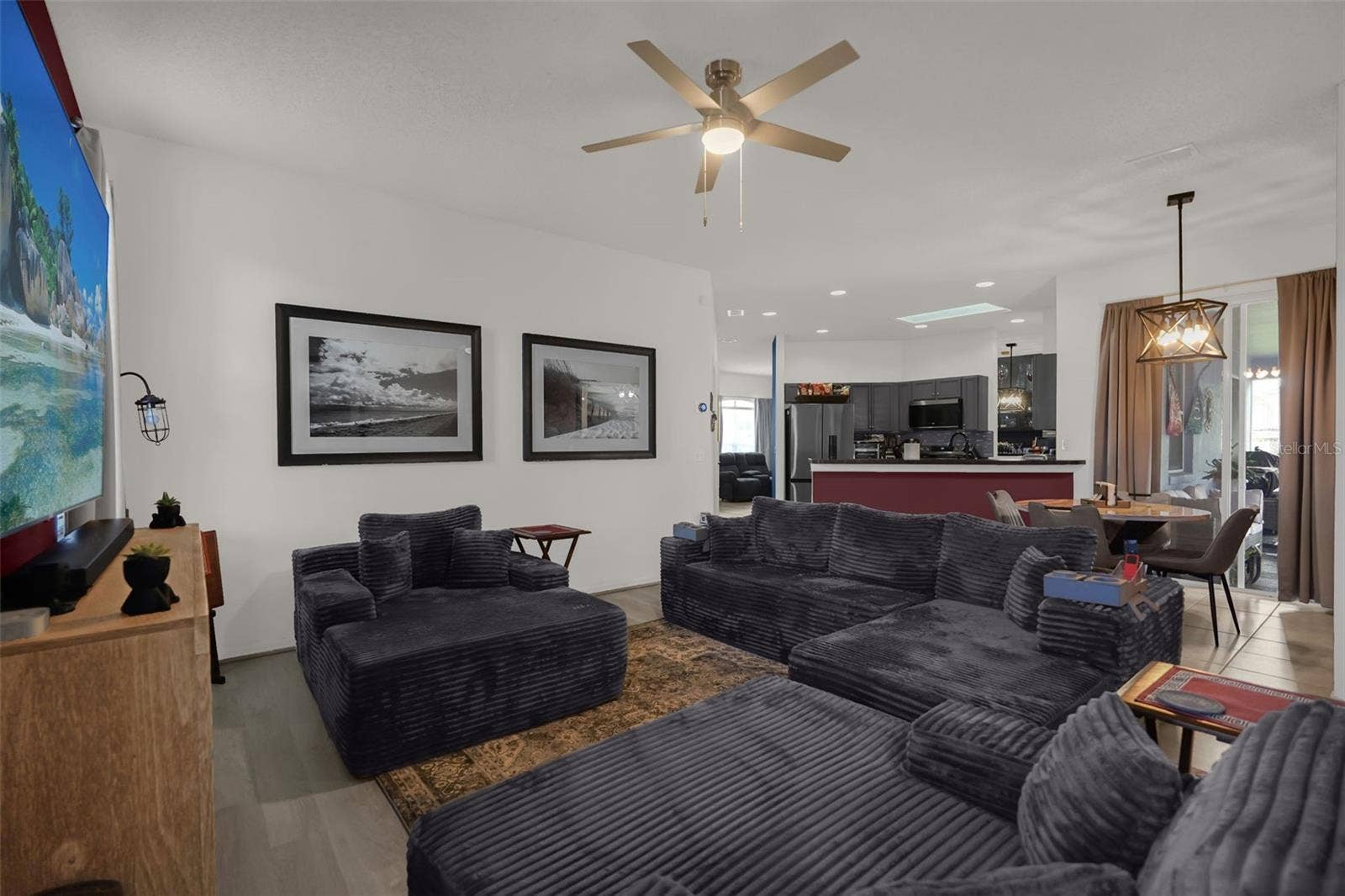 633 LINNET COURT, Kissimmee, FL 34759 633 LINNET COURT, Kissimmee, FL 34759
