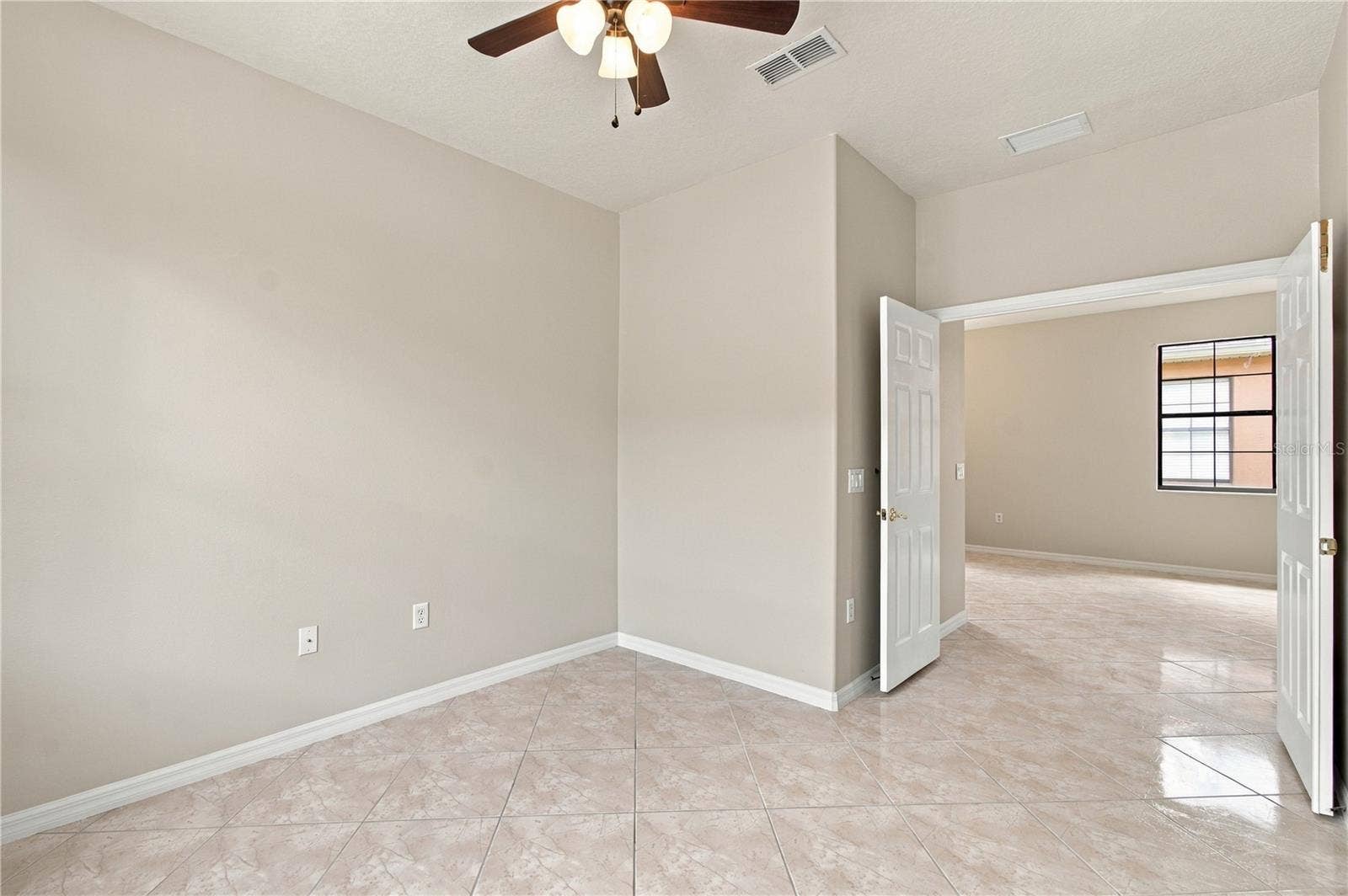 864 GRAND CANAL DR, Poinciana, FL 34759 864 GRAND CANAL DR, Poinciana, FL 34759