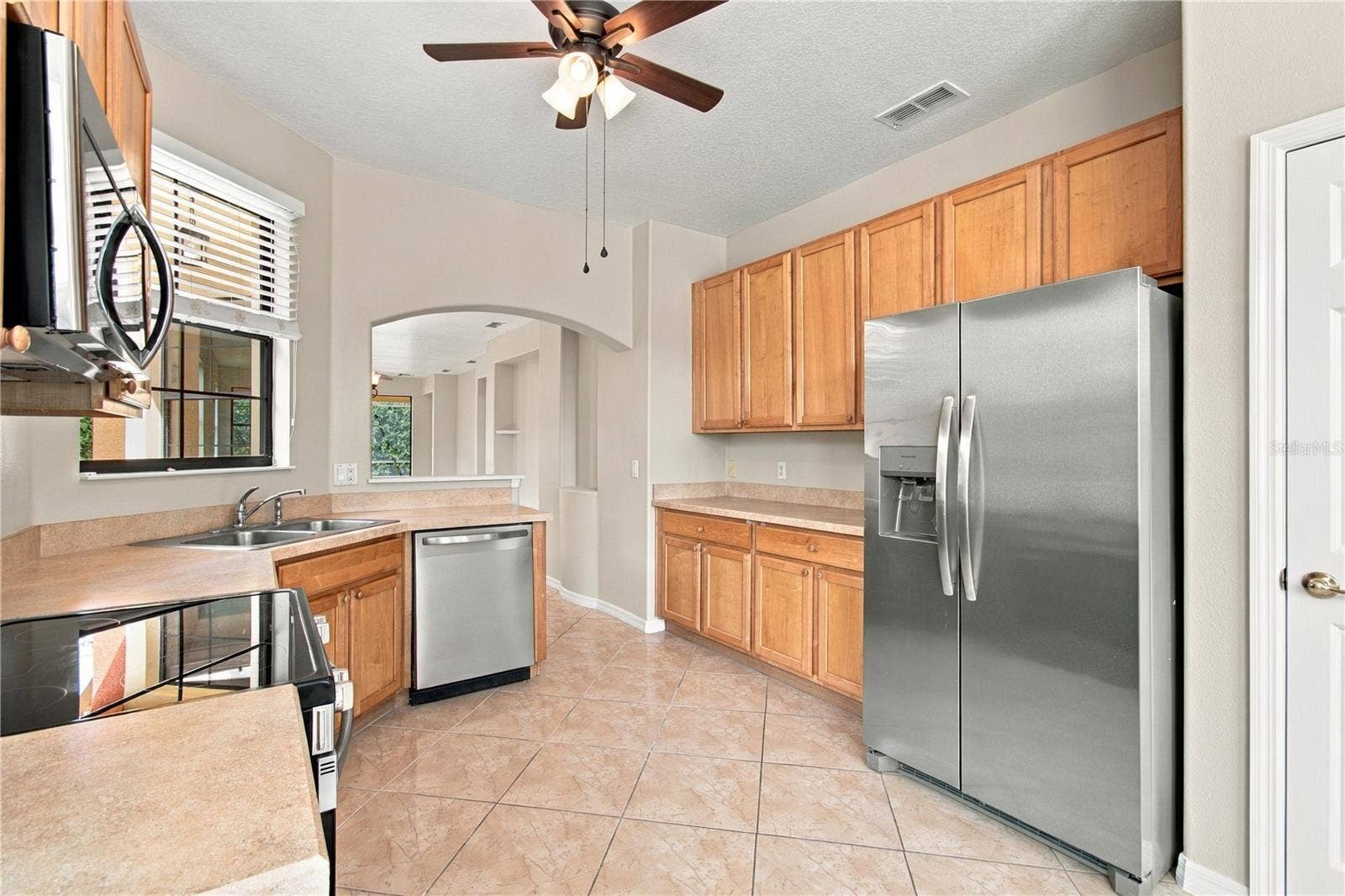 864 GRAND CANAL DR, Poinciana, FL 34759 New Appliances 2026