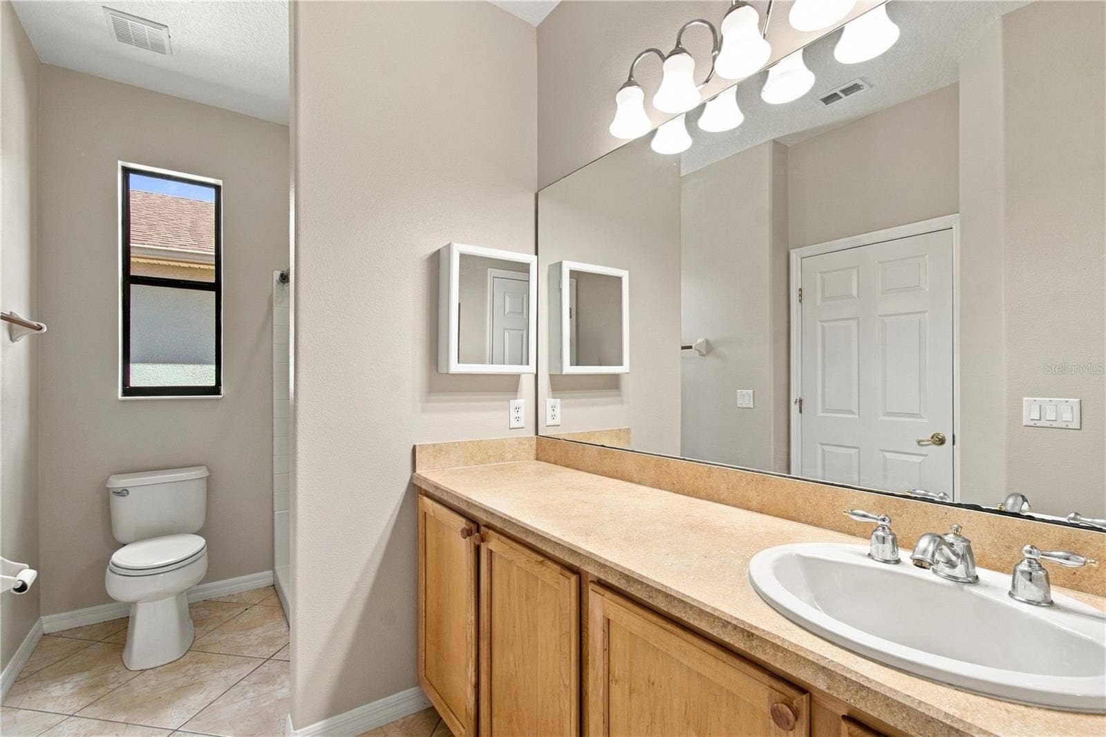 864 GRAND CANAL DR, Poinciana, FL 34759 864 GRAND CANAL DR, Poinciana, FL 34759