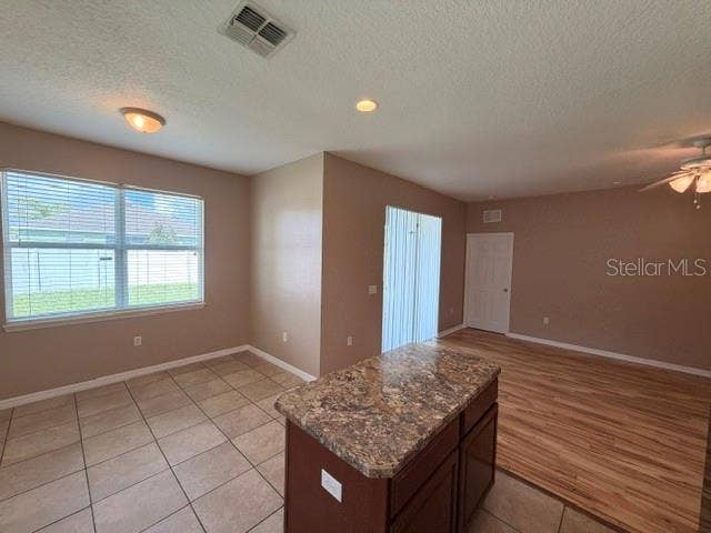 633 HIGHLAND MEADOWS AVENUE, Davenport, FL 33837 633 HIGHLAND MEADOWS AVENUE, Davenport, FL 33837
