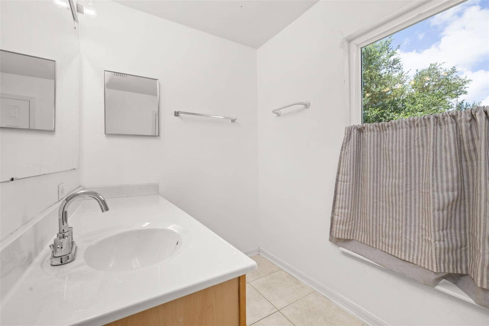5253 SUNSET CANYON DRIVE, Kissimmee, FL 34758 5253 SUNSET CANYON DRIVE, Kissimmee, FL 34758
