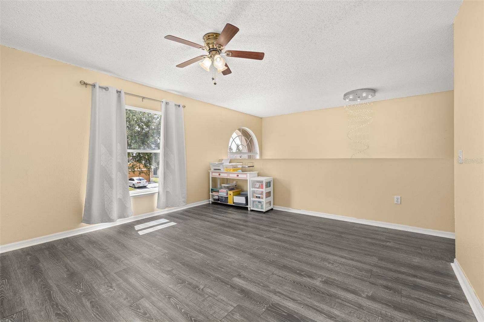5253 SUNSET CANYON DRIVE, Kissimmee, FL 34758 5253 SUNSET CANYON DRIVE, Kissimmee, FL 34758