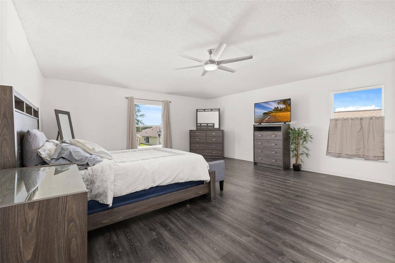 5253 SUNSET CANYON DRIVE, Kissimmee, FL 34758 5253 SUNSET CANYON DRIVE, Kissimmee, FL 34758