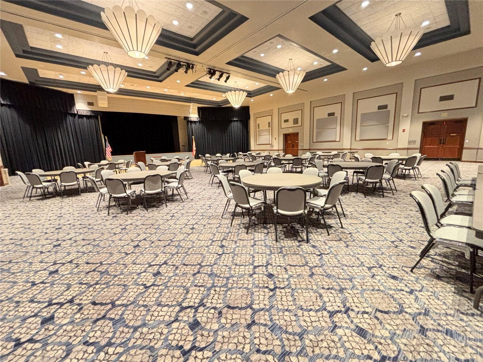 265 INDIAN WELLS AVENUE, Poinciana, FL 34759 Starlight ballroom