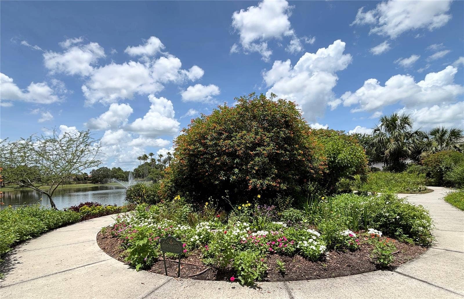 265 INDIAN WELLS AVENUE, Poinciana, FL 34759 Butterfly garden