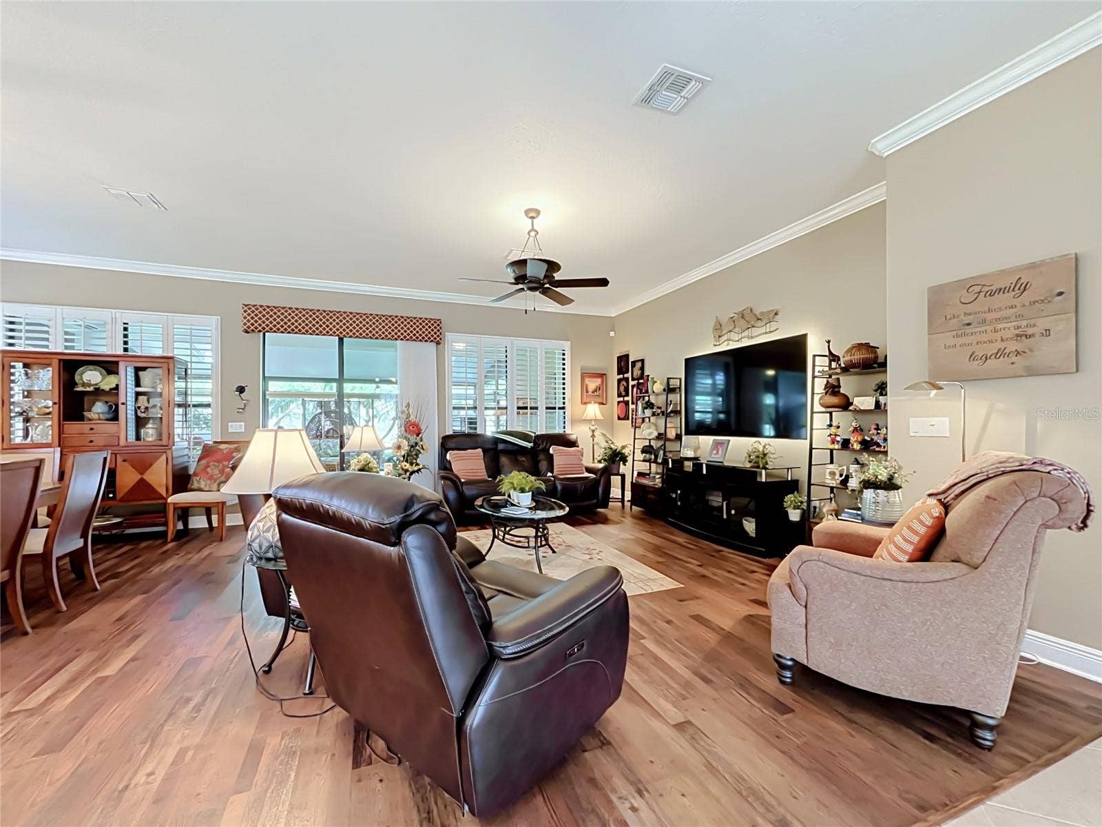 265 INDIAN WELLS AVENUE, Poinciana, FL 34759 Great Rm. LVP Flooring