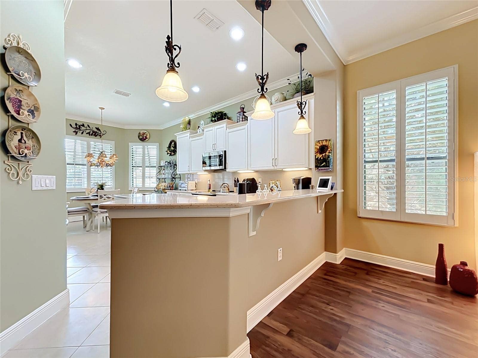 265 INDIAN WELLS AVENUE, Poinciana, FL 34759 Kitchen Breakfast Bar