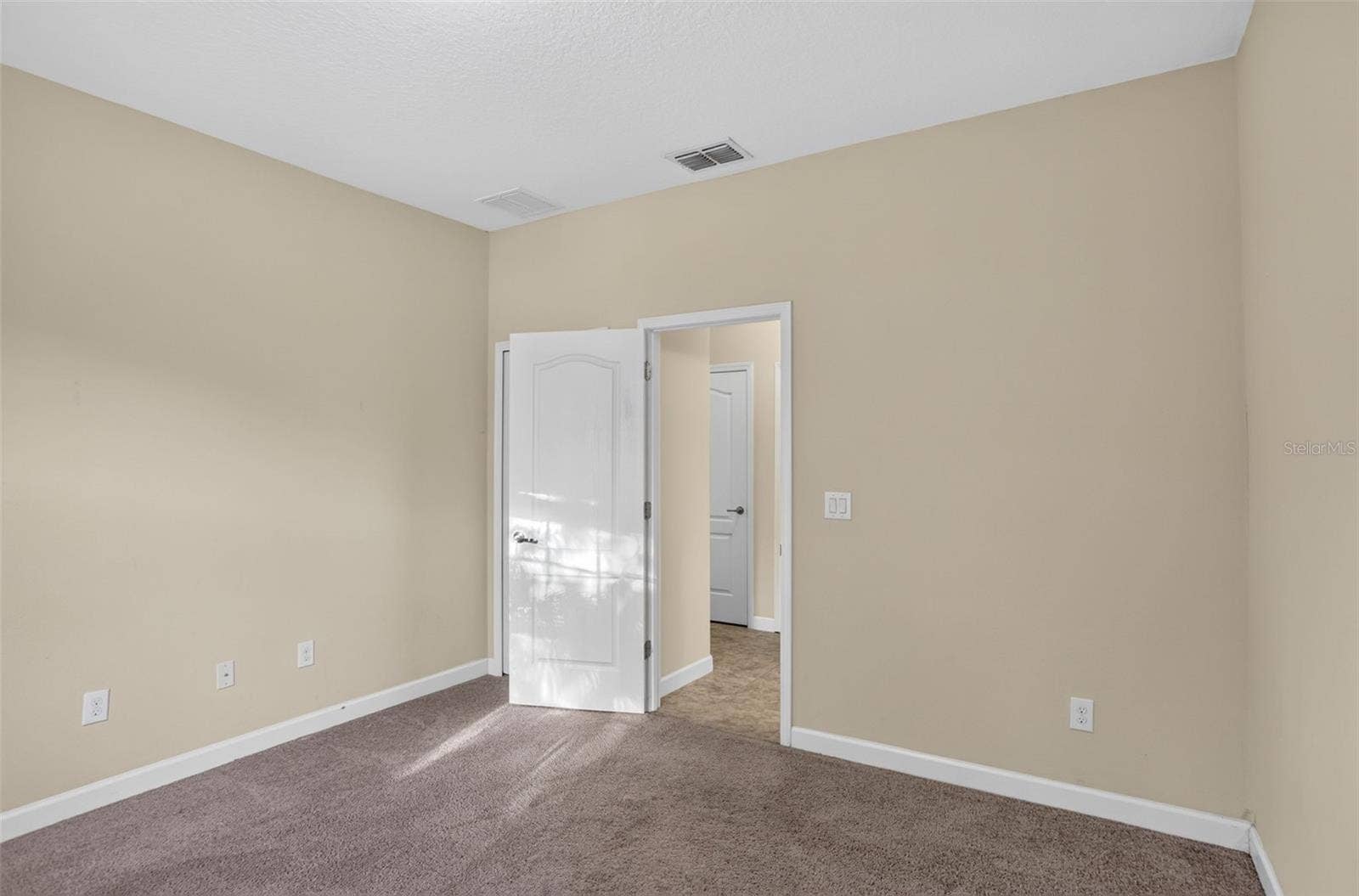 1399 DOLPHIN HEAD STREET, Davenport, FL 33896 1399 DOLPHIN HEAD STREET, Davenport, FL 33896