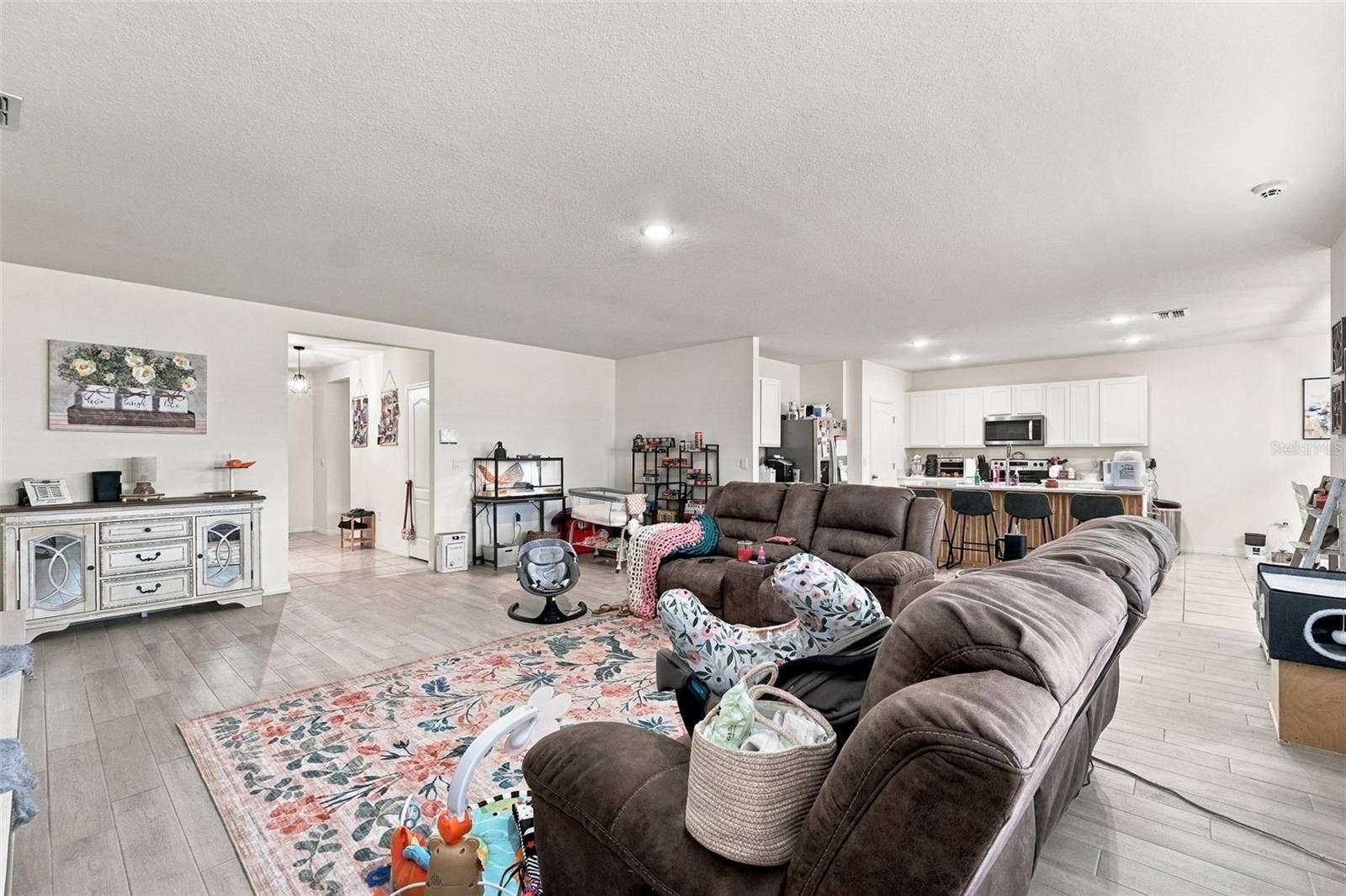 750 AUBURN GROVE COURT, Auburndale, FL 33823 750 AUBURN GROVE COURT, Auburndale, FL 33823