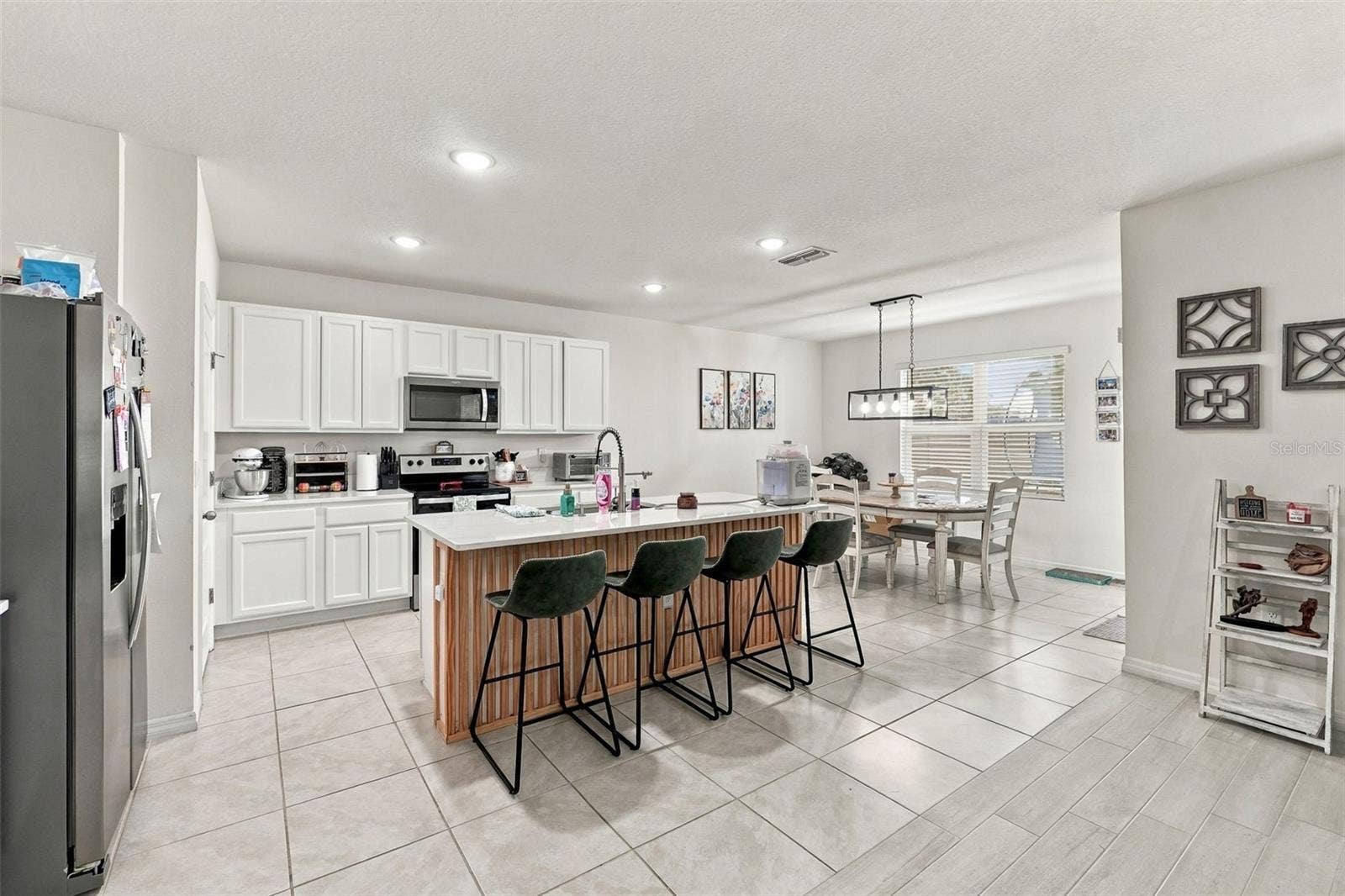 750 AUBURN GROVE COURT, Auburndale, FL 33823 750 AUBURN GROVE COURT, Auburndale, FL 33823
