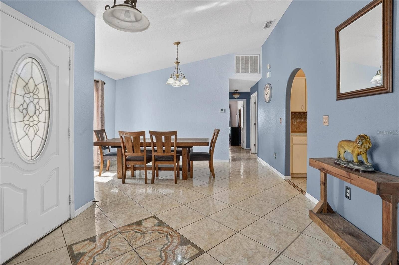 11 YORK COURT, Kissimmee, FL 34758 11 YORK COURT, Kissimmee, FL 34758
