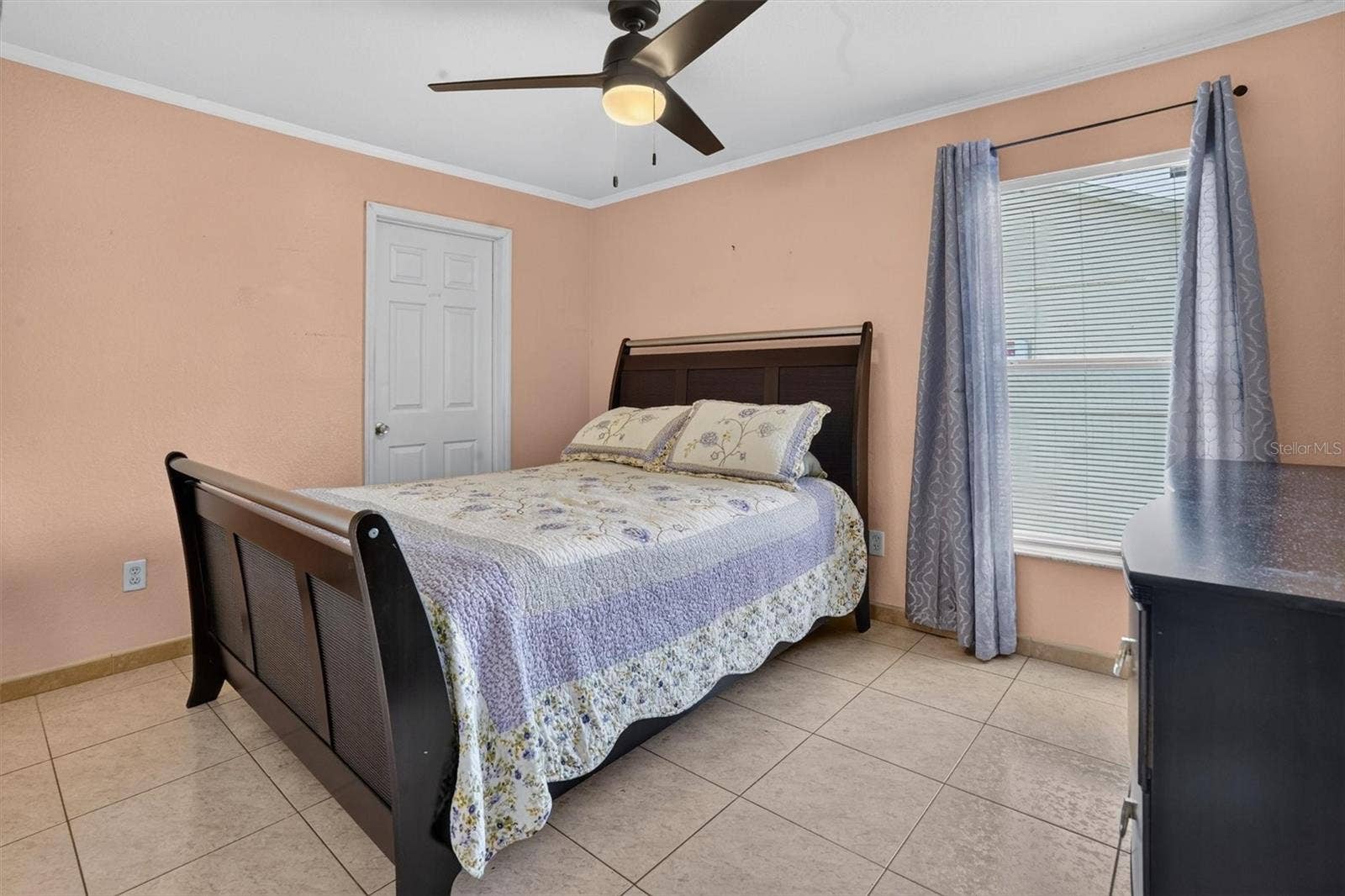 11 YORK COURT, Kissimmee, FL 34758 11 YORK COURT, Kissimmee, FL 34758