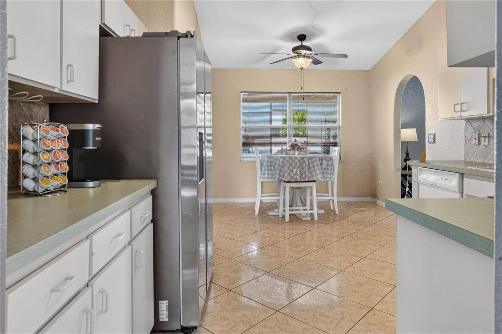 11 YORK COURT, Kissimmee, FL 34758 11 YORK COURT, Kissimmee, FL 34758