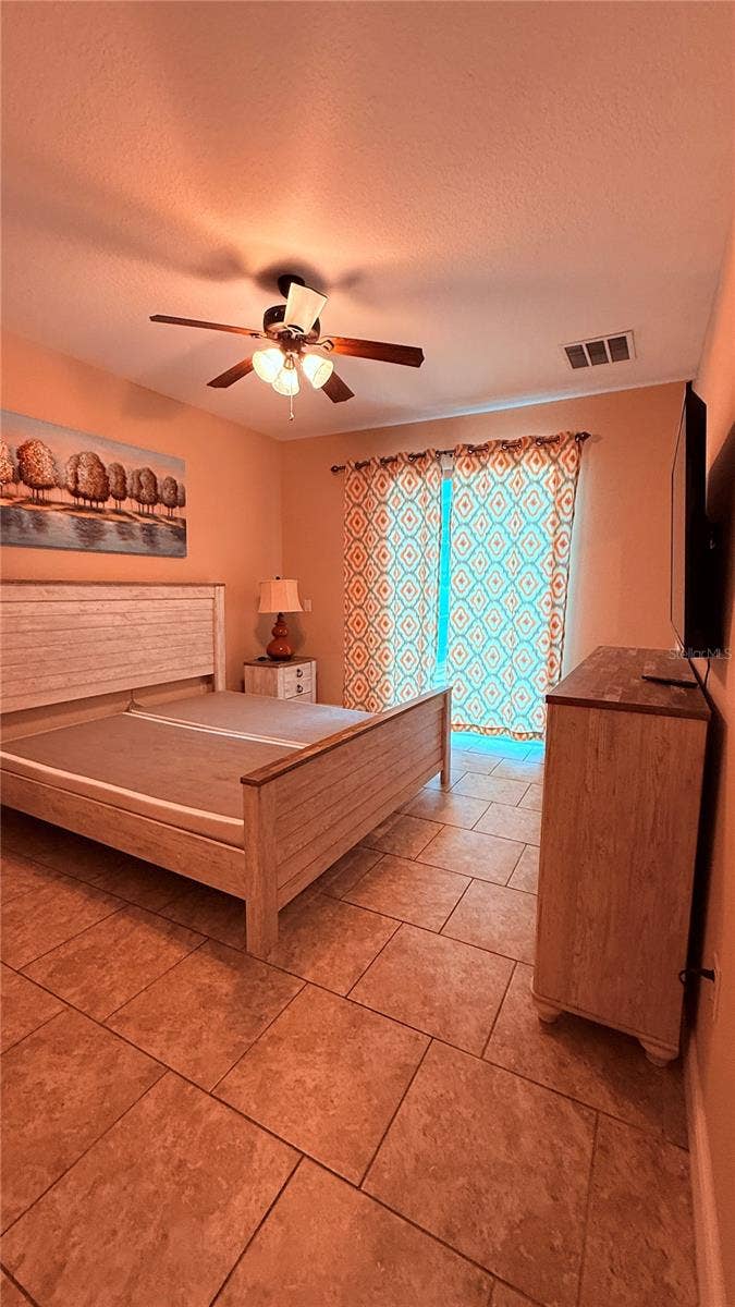 5377 OAKBOURNE AVENUE, Davenport, FL 33837 5377 OAKBOURNE AVENUE, Davenport, FL 33837