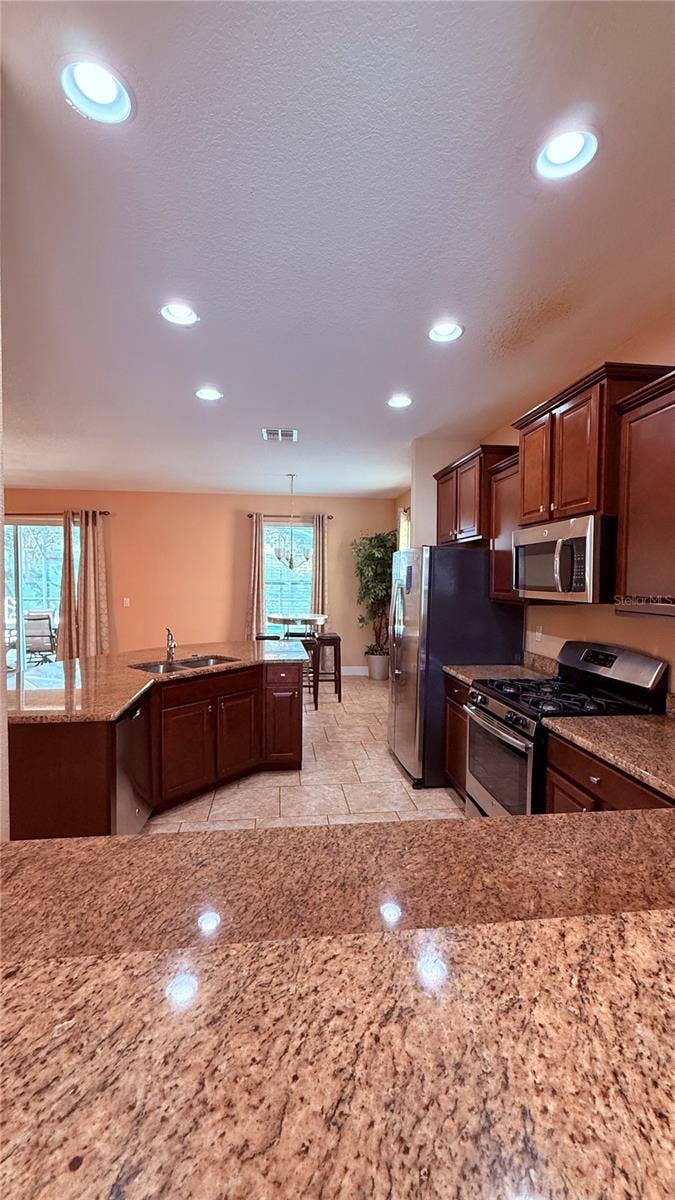 5377 OAKBOURNE AVENUE, Davenport, FL 33837 5377 OAKBOURNE AVENUE, Davenport, FL 33837
