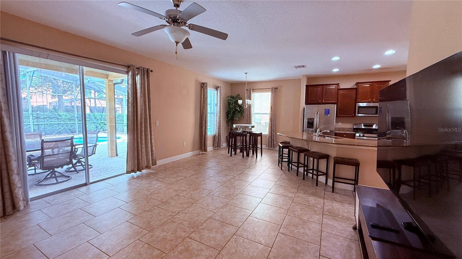 5377 OAKBOURNE AVENUE, Davenport, FL 33837 5377 OAKBOURNE AVENUE, Davenport, FL 33837