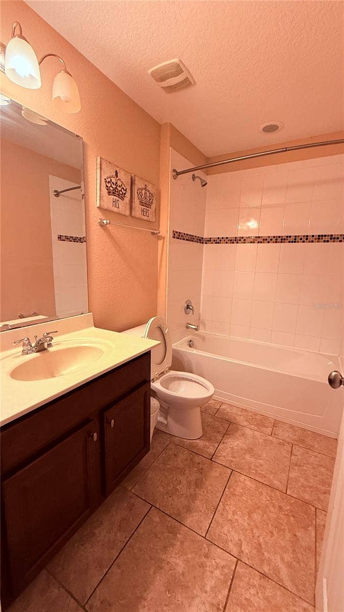 5377 OAKBOURNE AVENUE, Davenport, FL 33837 5377 OAKBOURNE AVENUE, Davenport, FL 33837