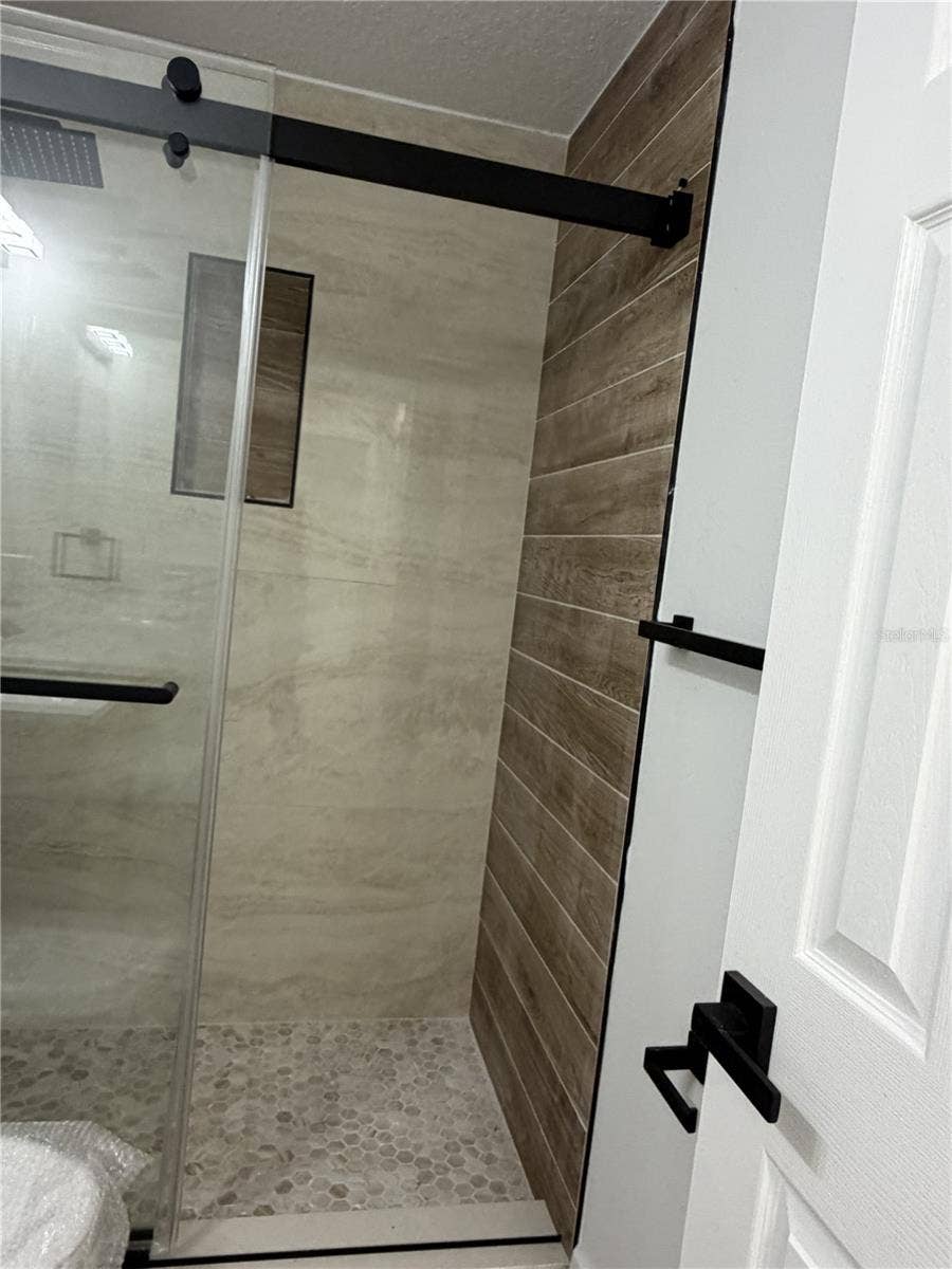 107 IGUALA DRIVE, Kissimmee, FL 34743 107 IGUALA DRIVE, Kissimmee, FL 34743