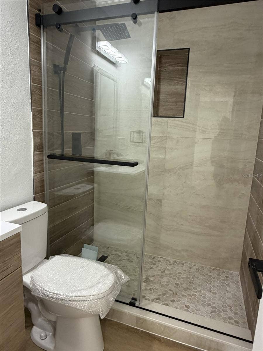 107 IGUALA DRIVE, Kissimmee, FL 34743 107 IGUALA DRIVE, Kissimmee, FL 34743
