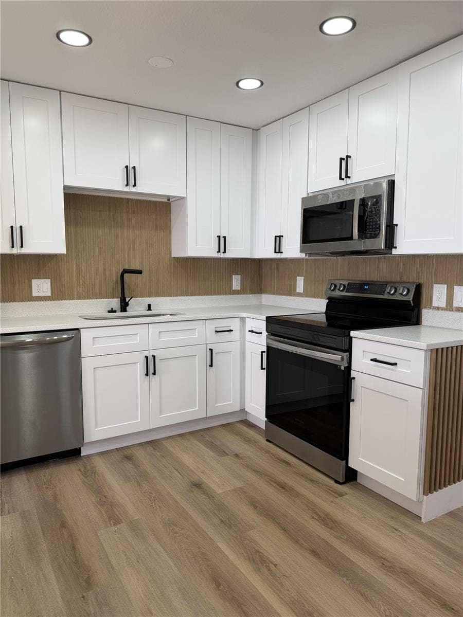 107 IGUALA DRIVE, Kissimmee, FL 34743 107 IGUALA DRIVE, Kissimmee, FL 34743