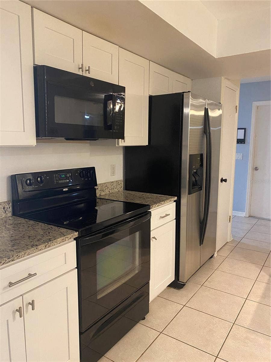 8029 SANDBERRY BOULEVARD, Orlando, FL 32819 8029 SANDBERRY BOULEVARD, Orlando, FL 32819