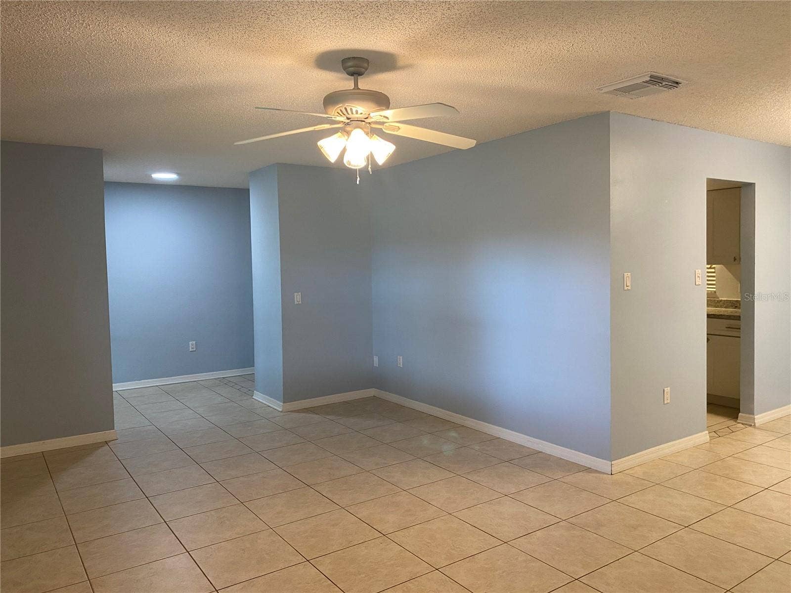 8029 SANDBERRY BOULEVARD, Orlando, FL 32819 8029 SANDBERRY BOULEVARD, Orlando, FL 32819