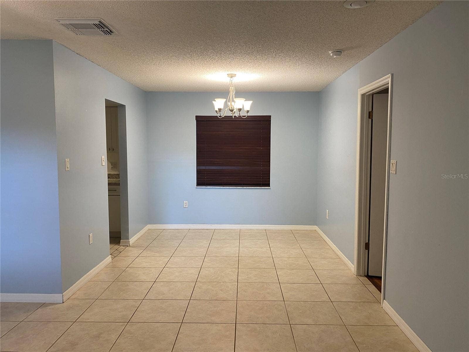 8029 SANDBERRY BOULEVARD, Orlando, FL 32819 8029 SANDBERRY BOULEVARD, Orlando, FL 32819