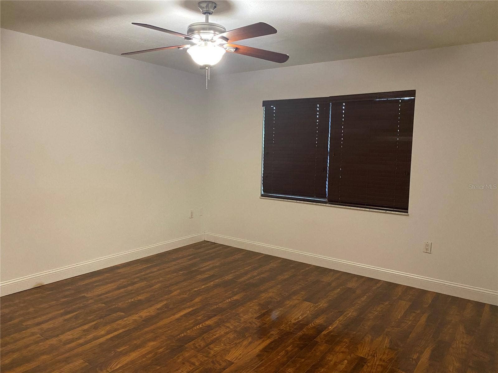 8029 SANDBERRY BOULEVARD, Orlando, FL 32819 8029 SANDBERRY BOULEVARD, Orlando, FL 32819