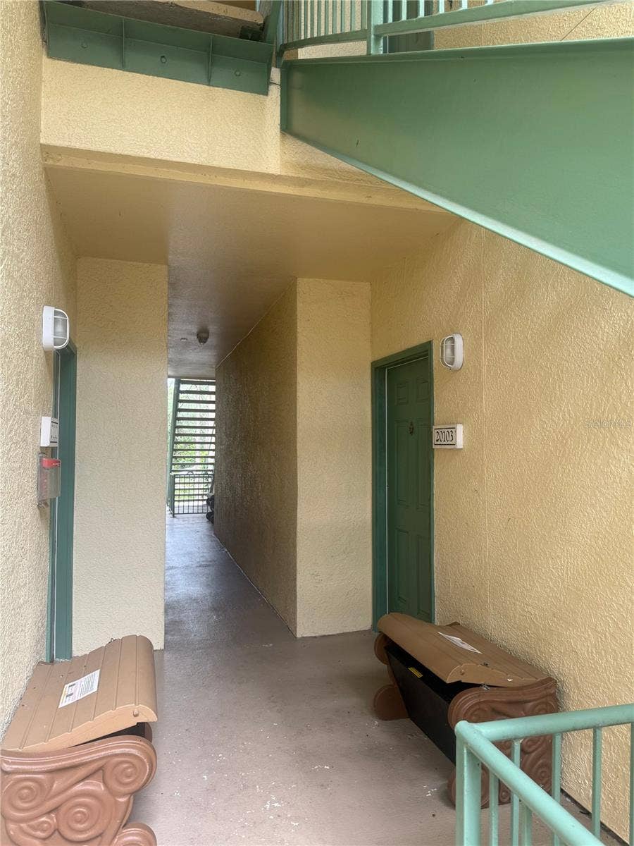 8927 LEGACY COURT, #20-201, Kissimmee, FL 34747 8927 LEGACY COURT, #20-201, Kissimmee, FL 34747