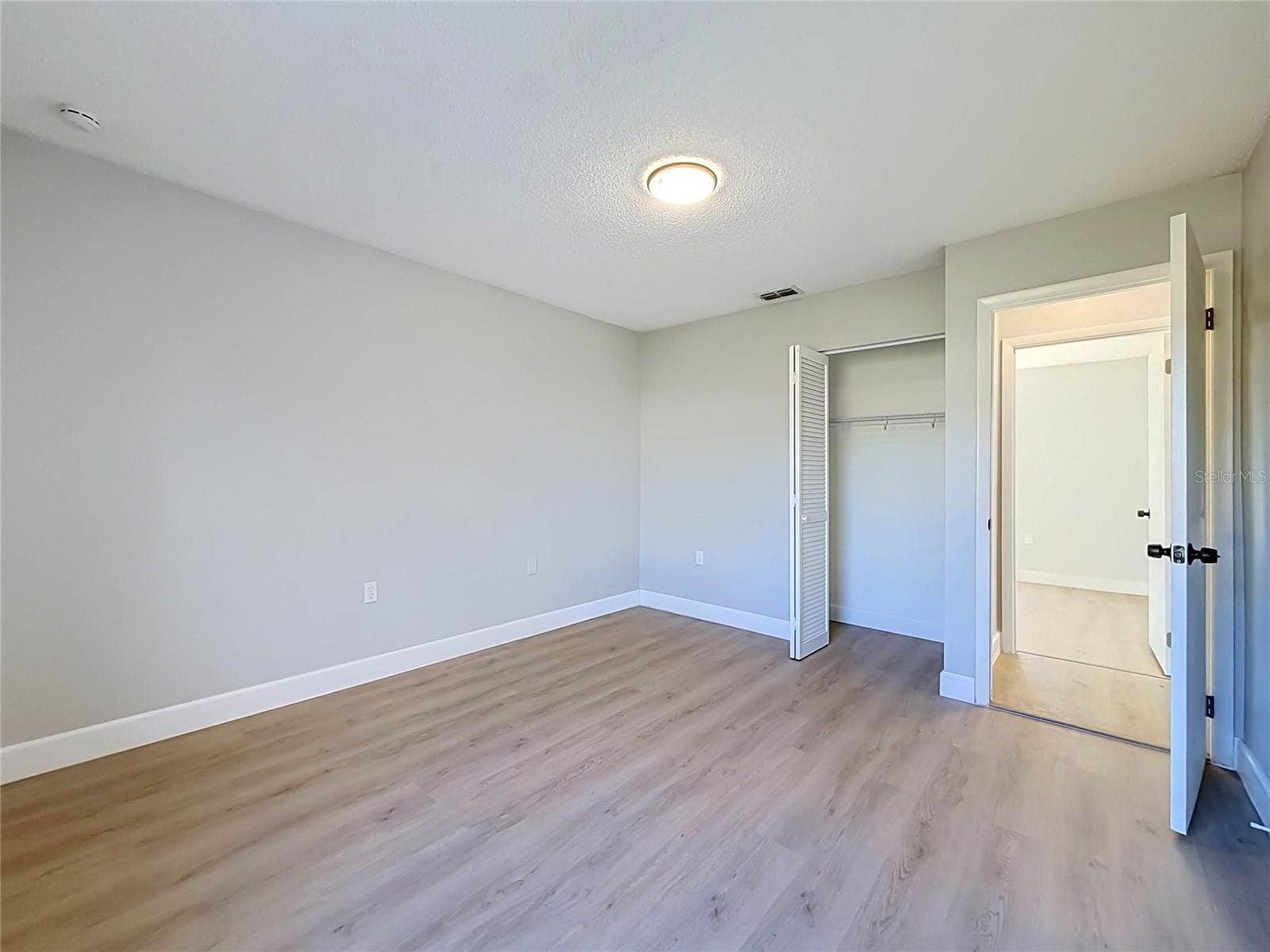 864 WAGES WAY, Orlando, FL 32825 864 WAGES WAY, Orlando, FL 32825