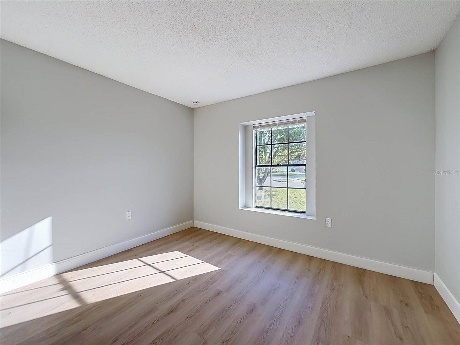 864 WAGES WAY, Orlando, FL 32825 864 WAGES WAY, Orlando, FL 32825