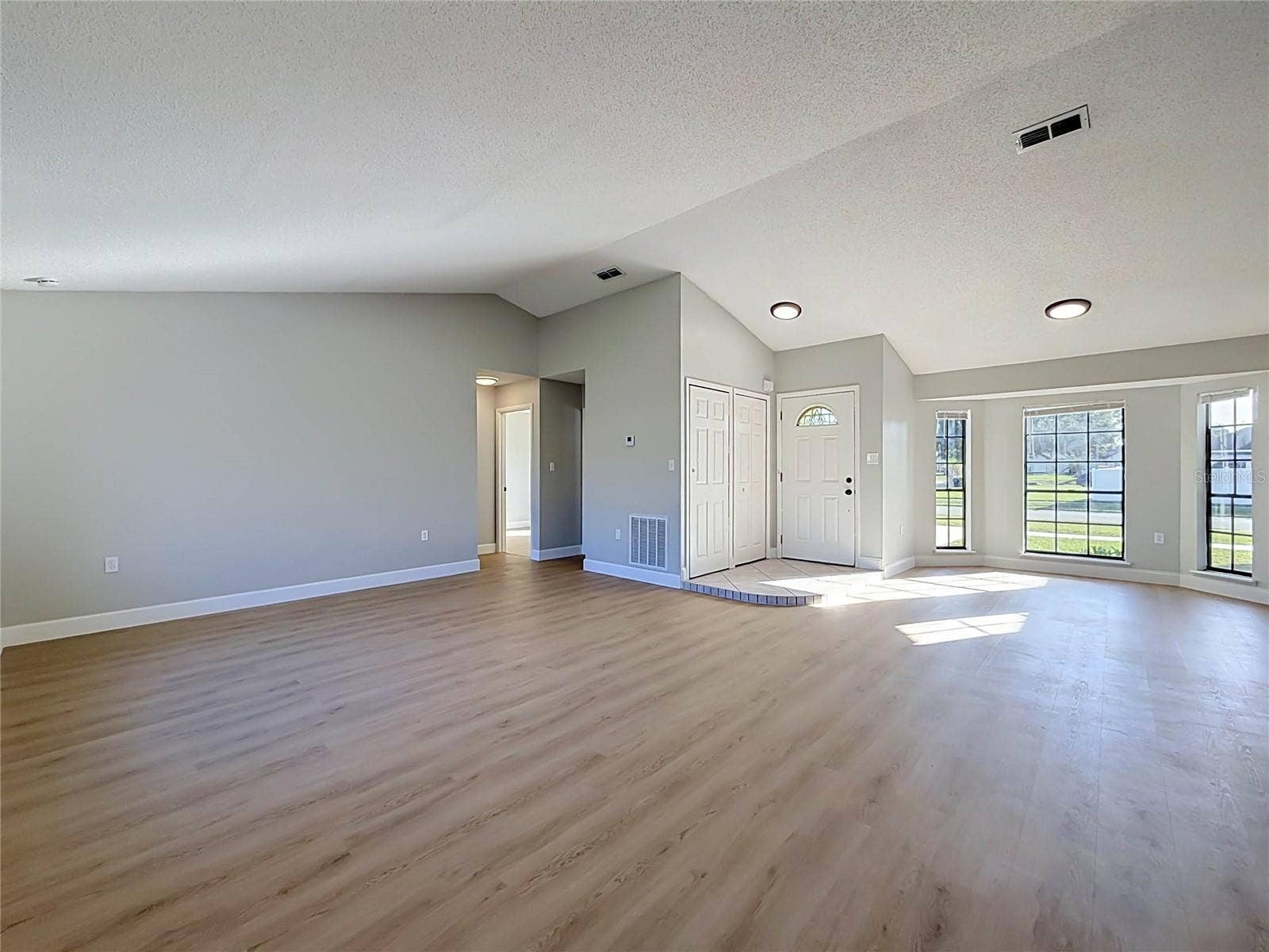 864 WAGES WAY, Orlando, FL 32825 864 WAGES WAY, Orlando, FL 32825