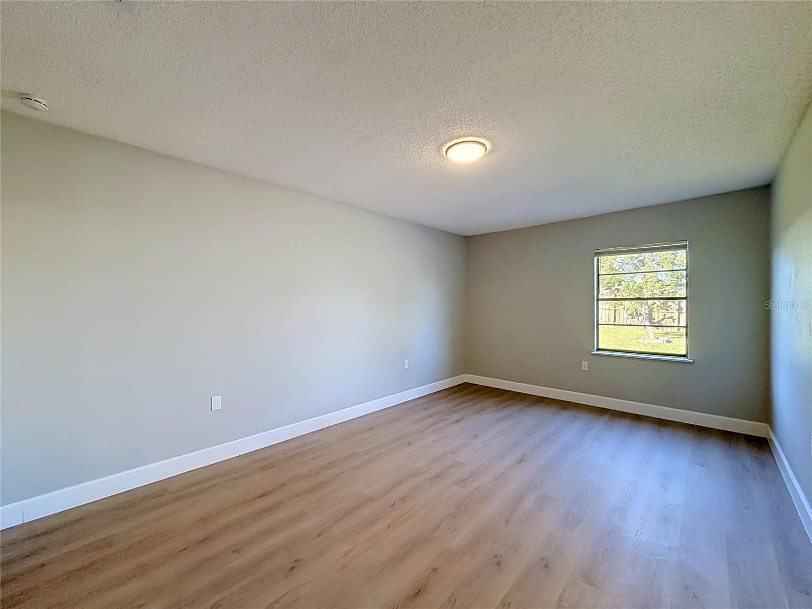 864 WAGES WAY, Orlando, FL 32825 864 WAGES WAY, Orlando, FL 32825