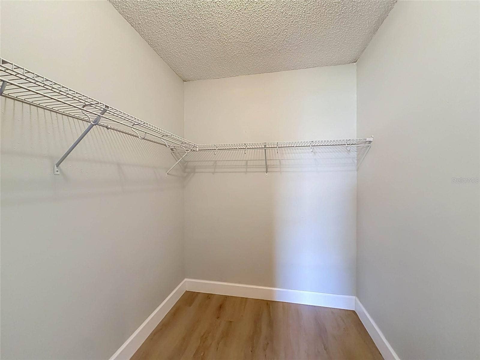 864 WAGES WAY, Orlando, FL 32825 864 WAGES WAY, Orlando, FL 32825