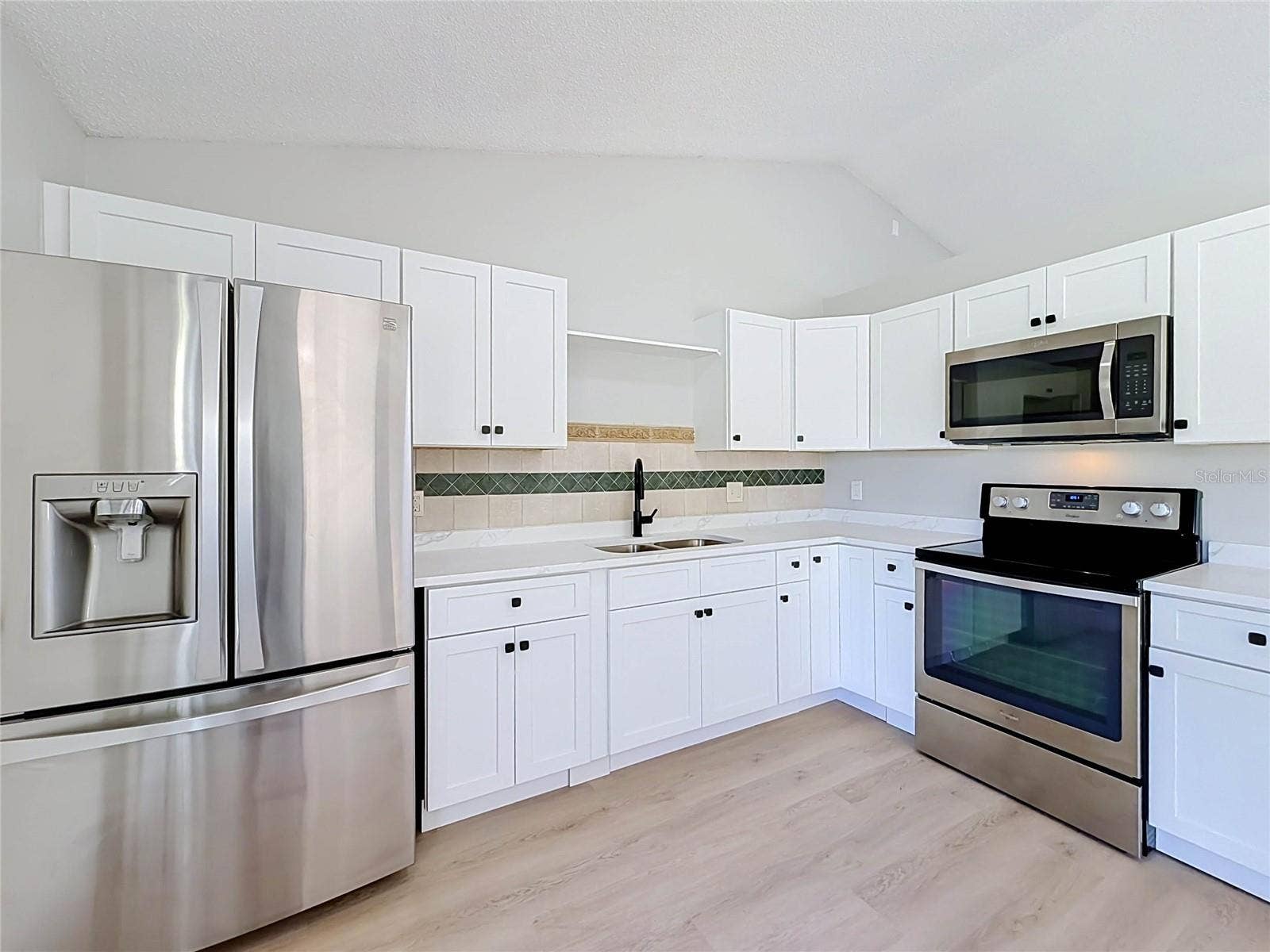 864 WAGES WAY, Orlando, FL 32825 864 WAGES WAY, Orlando, FL 32825