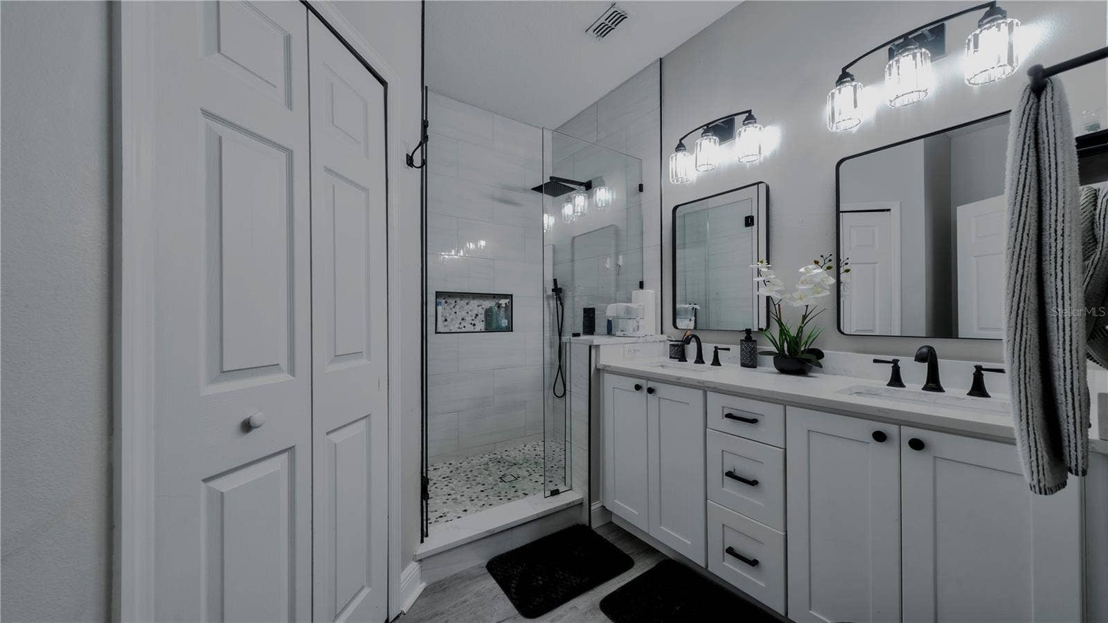 2161 FLORIDA SOAPBERRY BOULEVARD, Orlando, FL 32828 Master Bathroom