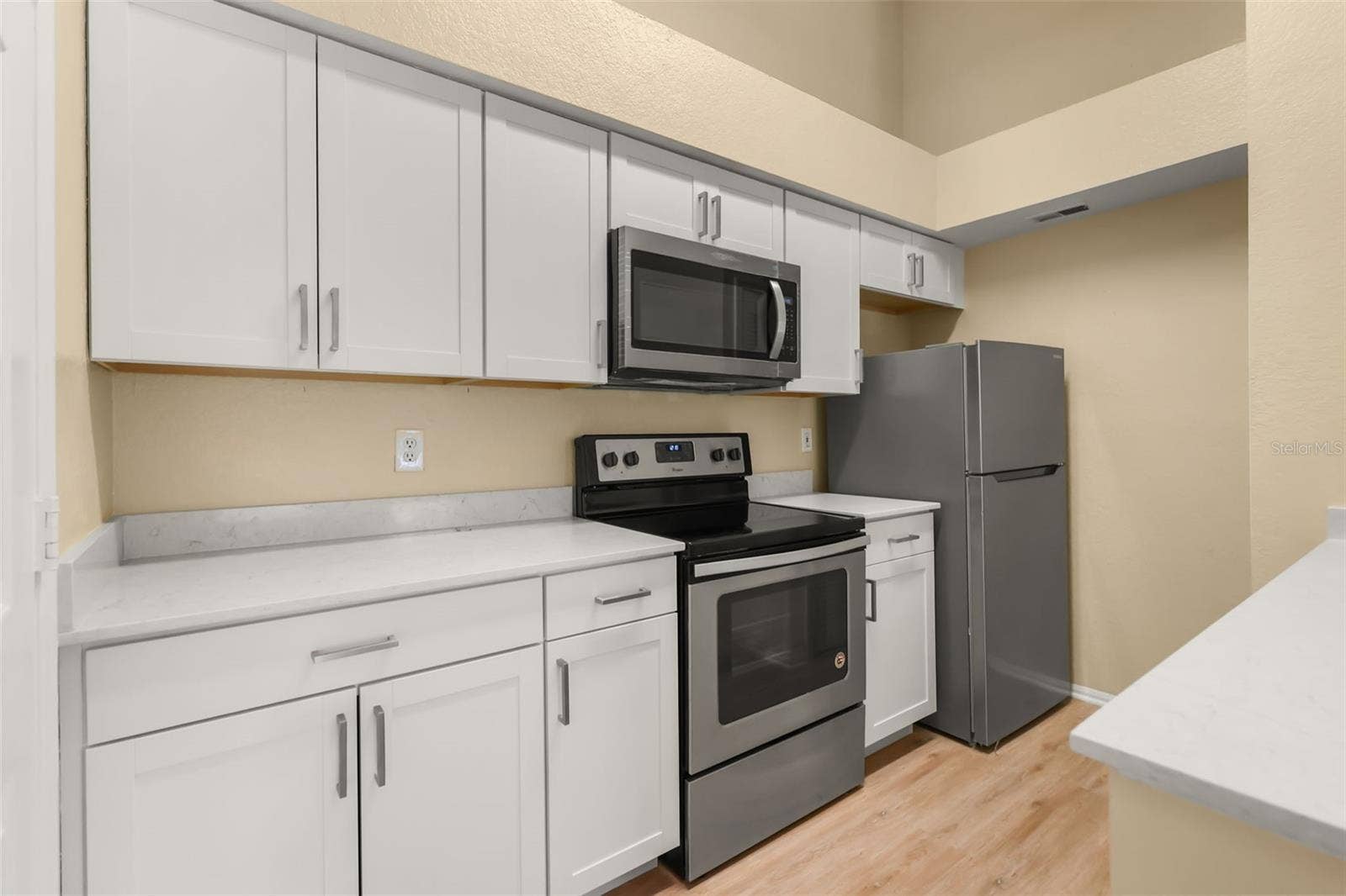 2214 METROPOLITAN WAY, #1034, Orlando, FL 32839 2214 METROPOLITAN WAY, #1034, Orlando, FL 32839