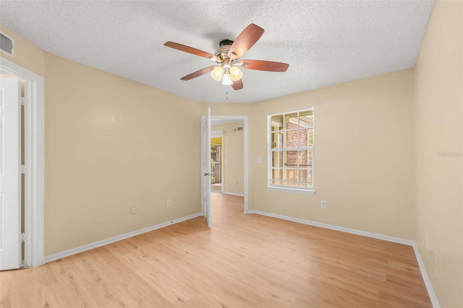 2214 METROPOLITAN WAY, #1034, Orlando, FL 32839 2214 METROPOLITAN WAY, #1034, Orlando, FL 32839