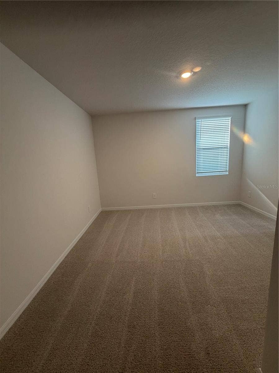 5306 WILLOW CREEK, Haines City, FL 33844 1ST FLOOR ROOM