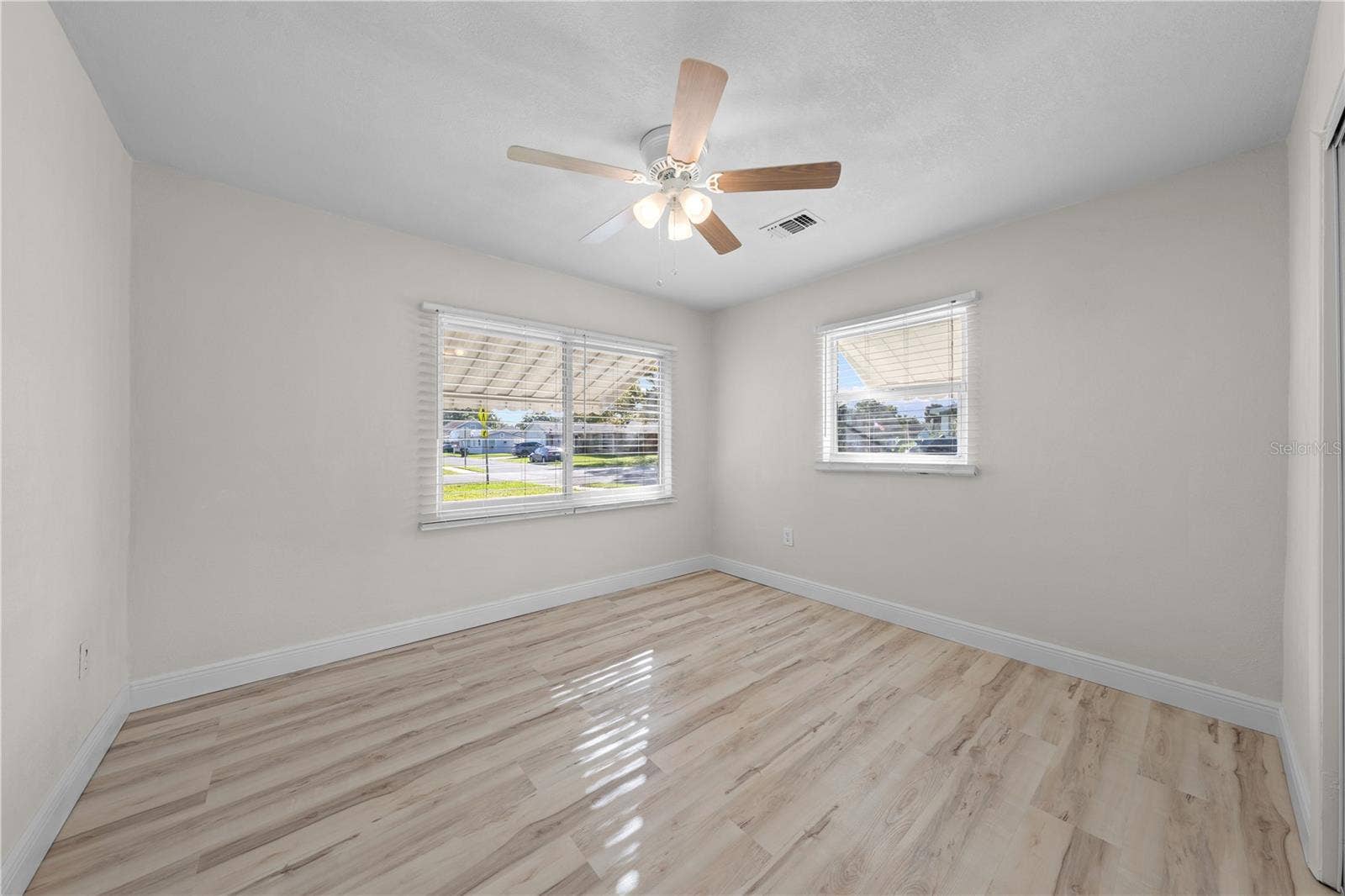 438 WISCONSIN AVENUE, St Cloud, FL 34769 438 WISCONSIN AVENUE, St Cloud, FL 34769